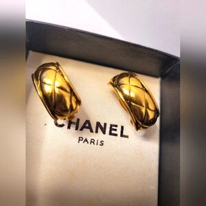 Chanel Vintage 24k Gold Plated Clip Quilted Earrings